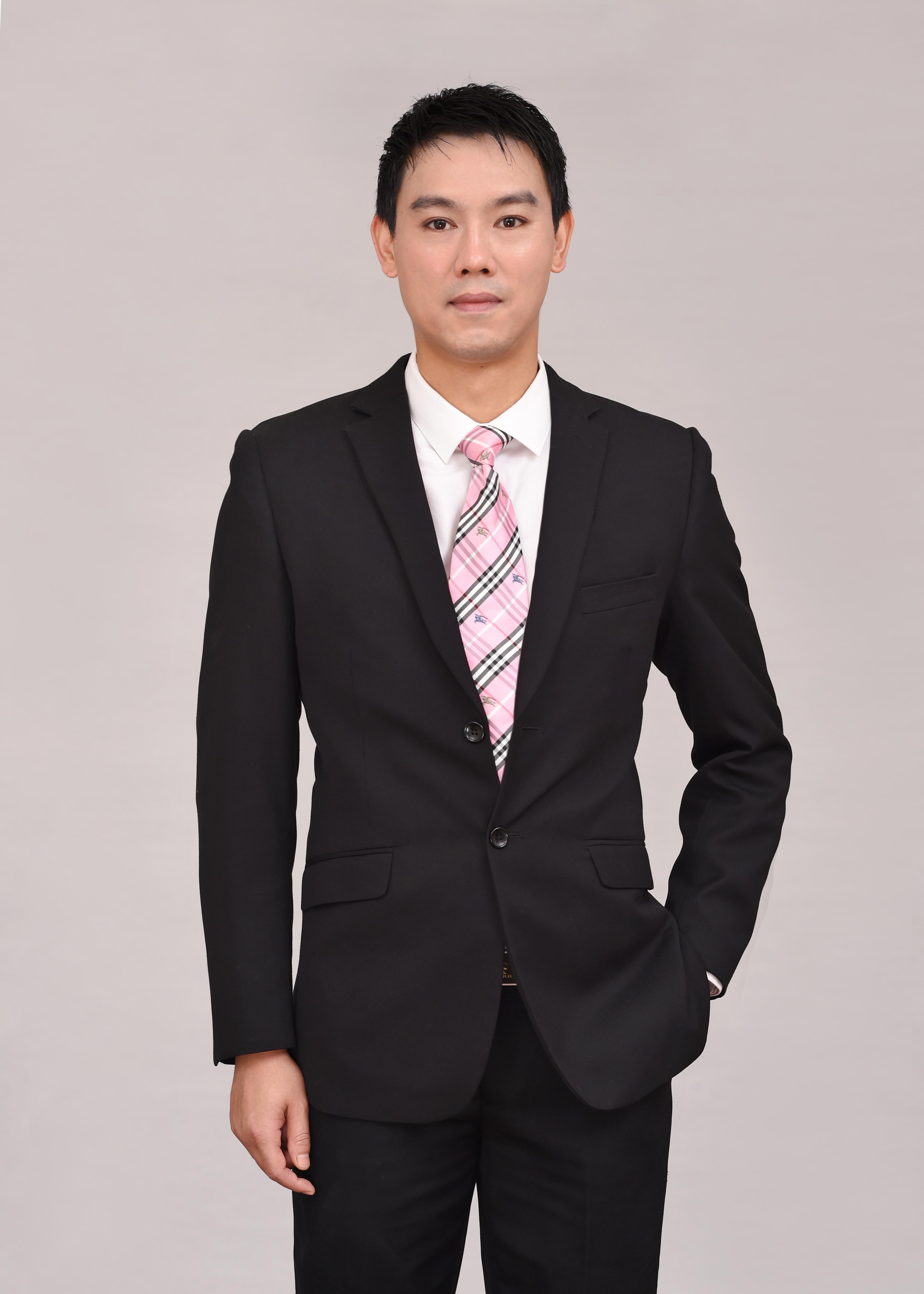 郑代春 美术指导负责人